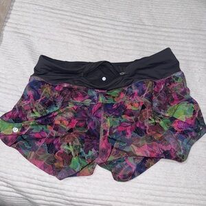 lululemon athletica Women's Floral Athletic Shorts